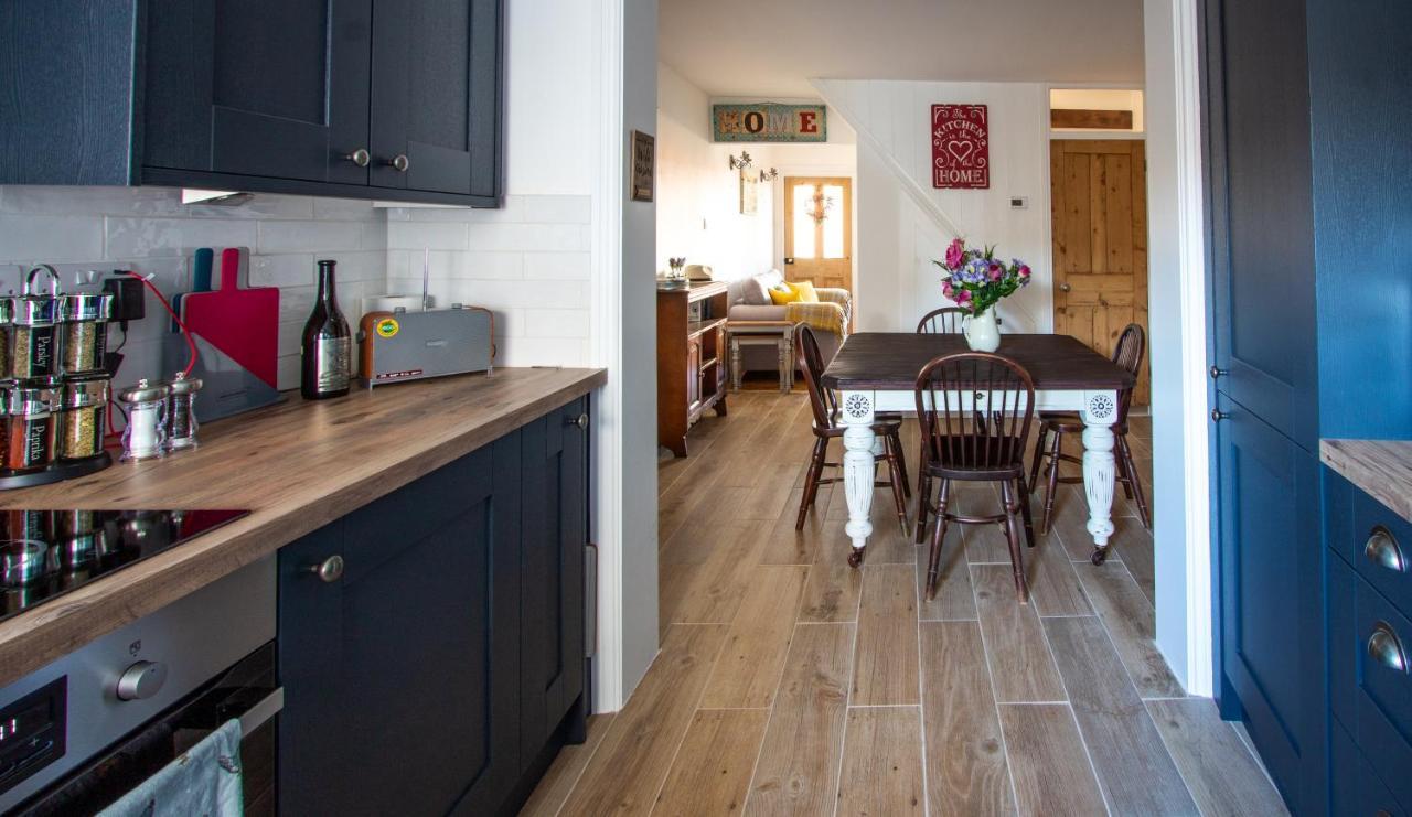 Villa Stylish Town Centre House With Garden And Parking Opposite à Bury St. Edmunds Extérieur photo