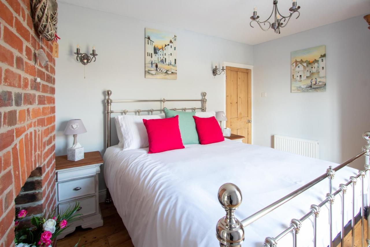 Villa Stylish Town Centre House With Garden And Parking Opposite à Bury St. Edmunds Extérieur photo